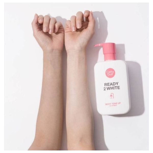 Cathy Doll Ready 2 White Whitener Body Tone Up In Shower